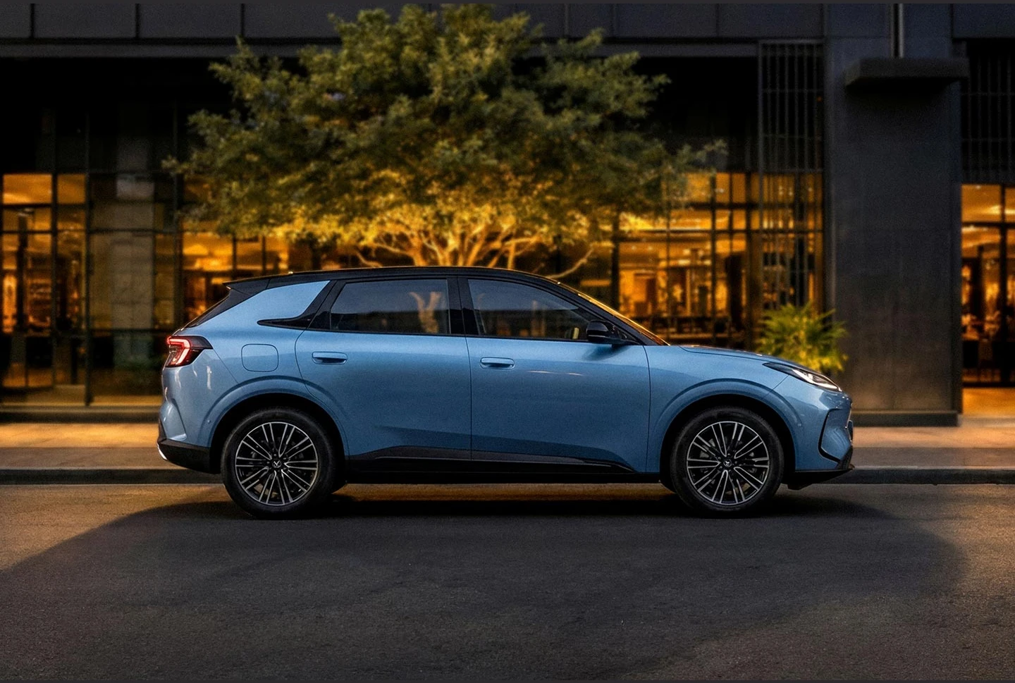 Arcfox T1, photo 3 of 6