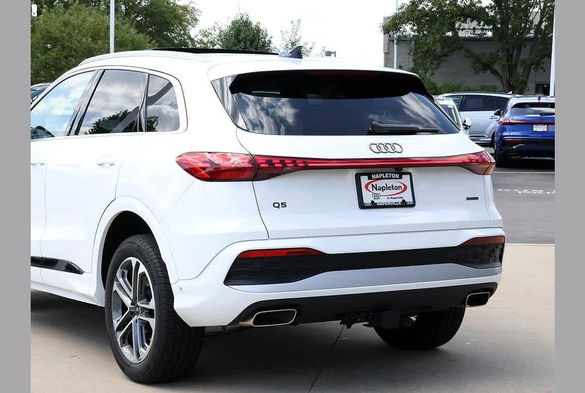 Audi Q5, photo 2 of 6