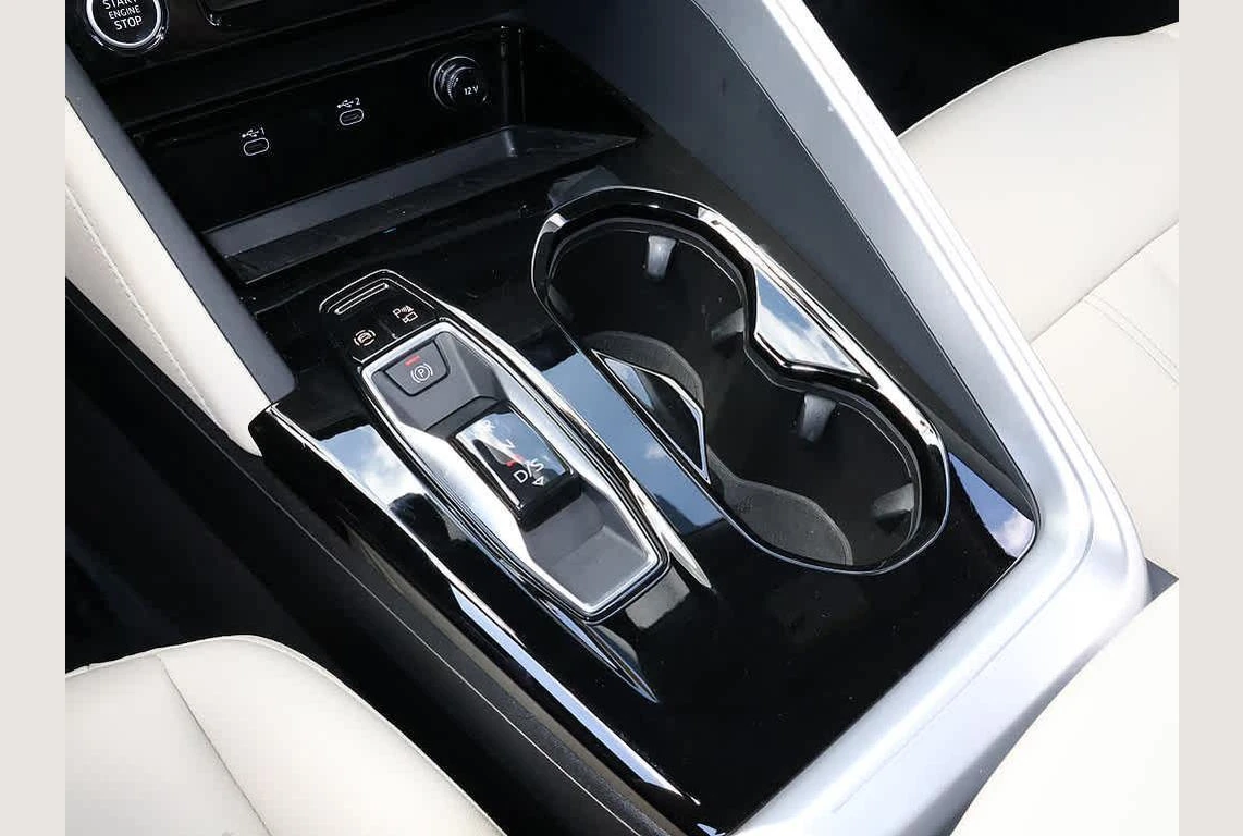 Audi Q5, photo 5 of 6
