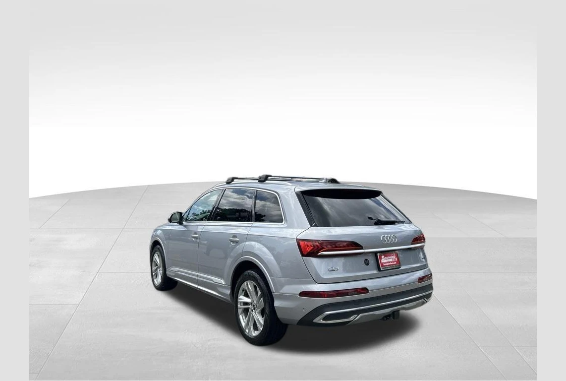 Audi Q7, photo 2 of 6
