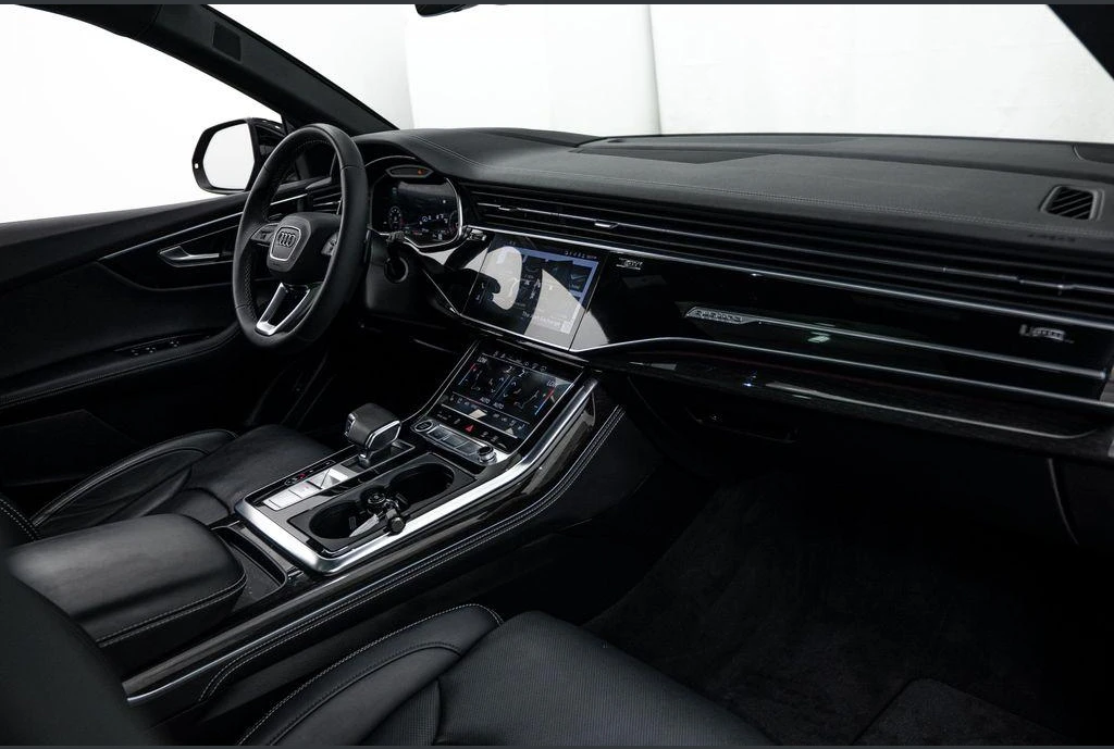 Audi Q8, photo 4 of 6