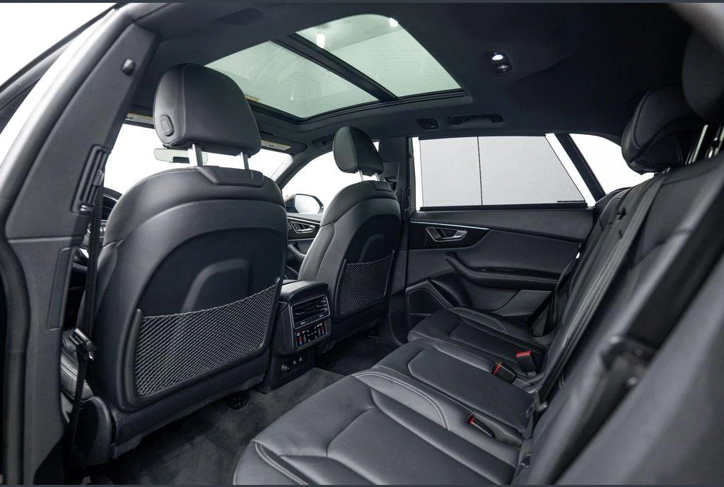 Audi Q8, photo 6 of 6