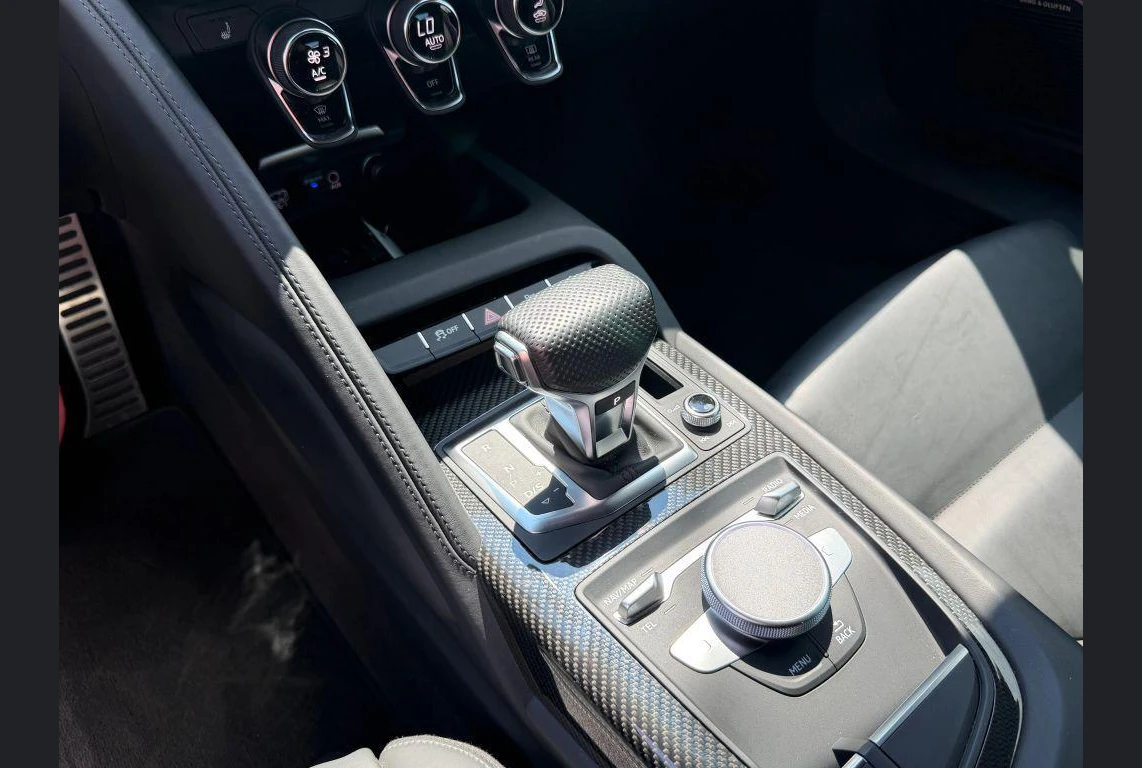 Audi R8, photo 5 of 6