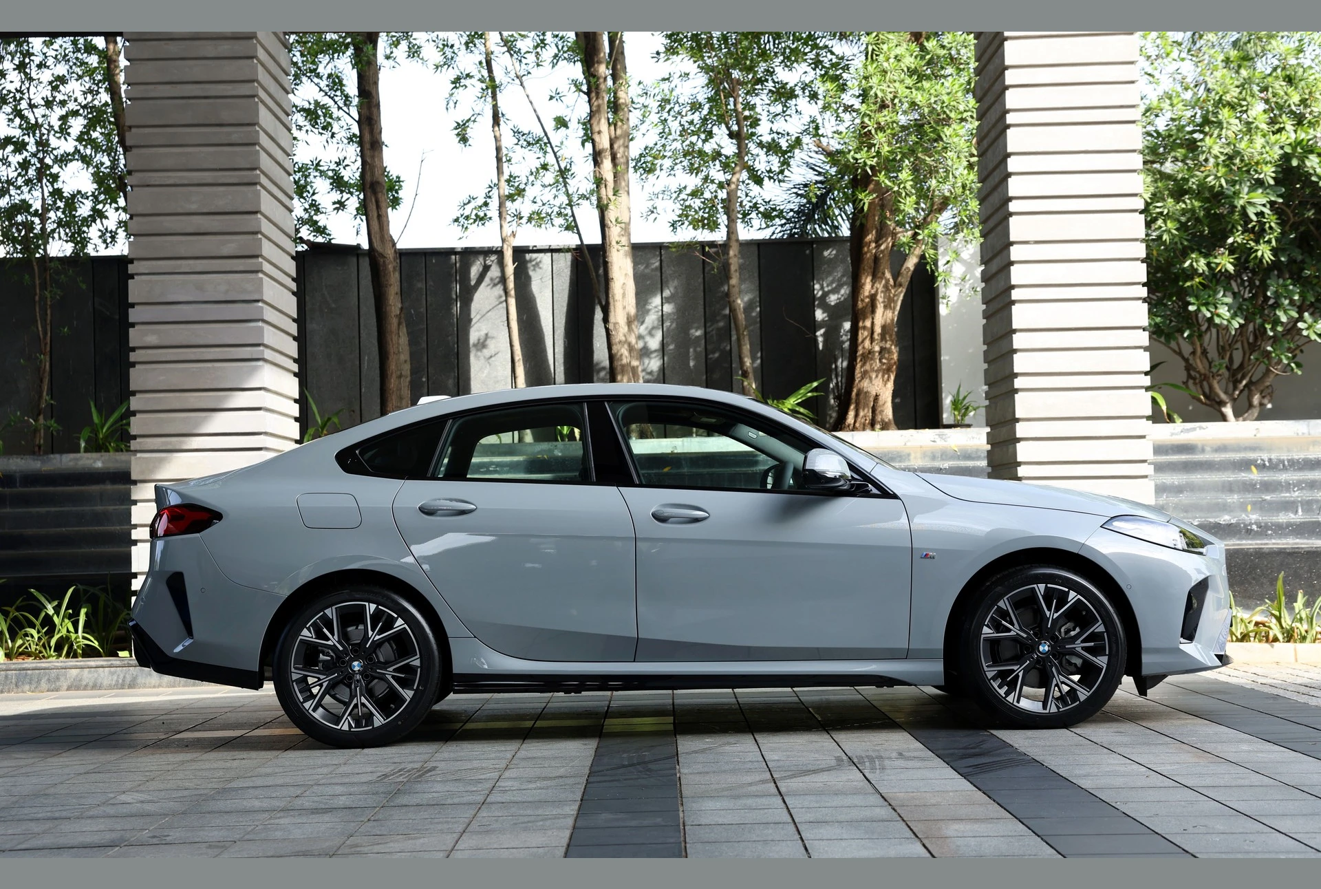 BMW 2 Series Gran Coupe, photo 3 of 6