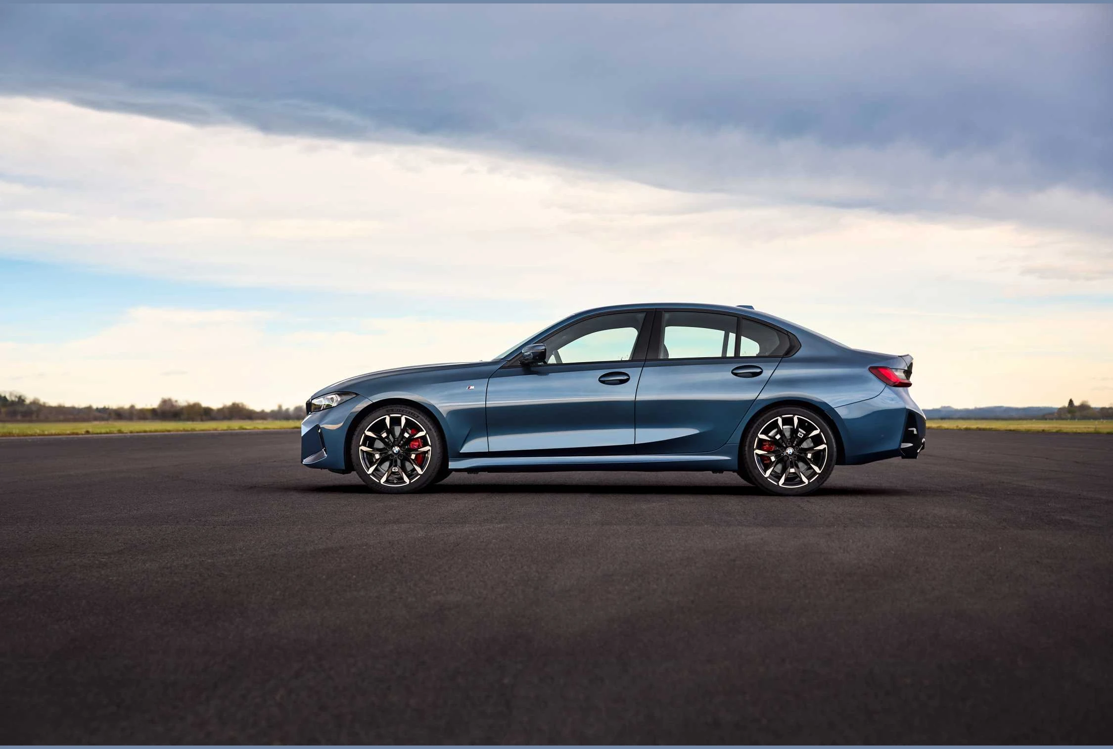 BMW 3 Series, photo 3 of 6