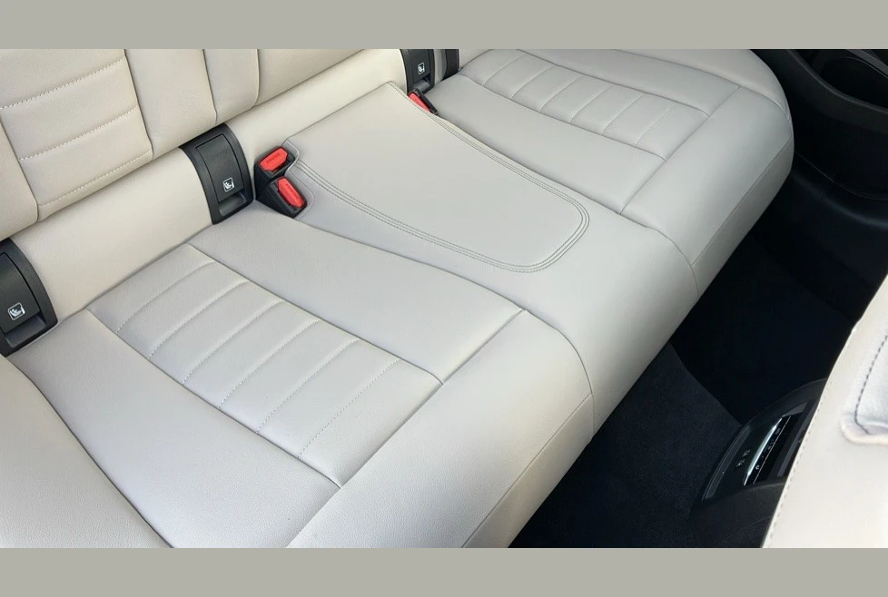BMW 3 Series Touring, photo 6 of 6