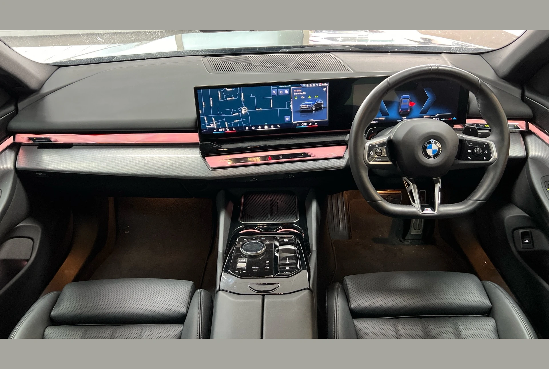 BMW 5 Series, photo 4 of 6