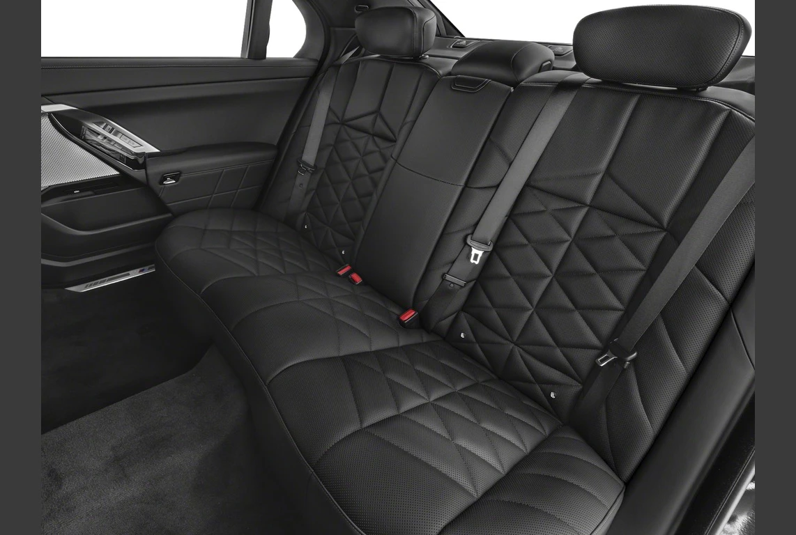 BMW 7 Series, photo 6 of 6