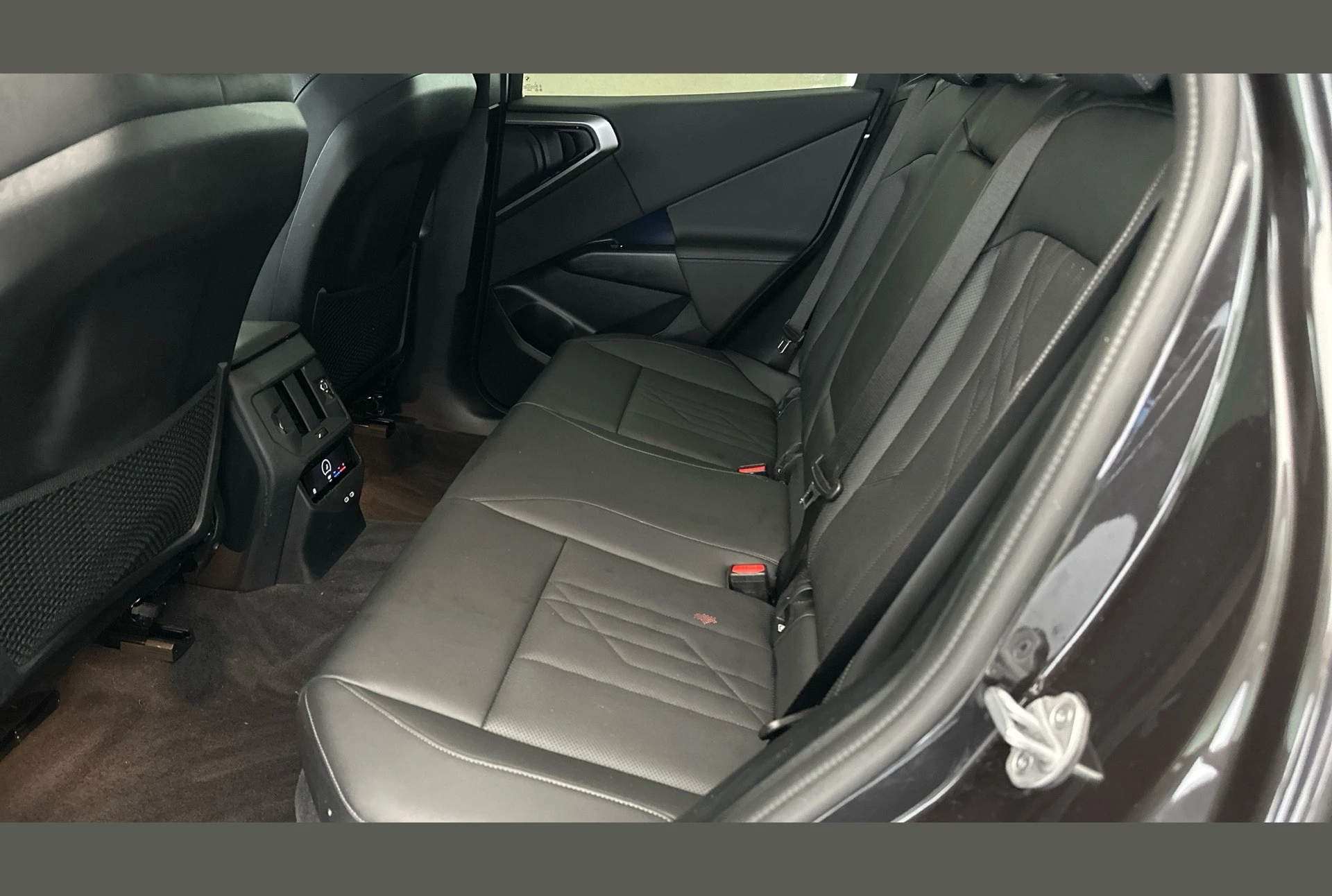 BMW X3, photo 6 of 6