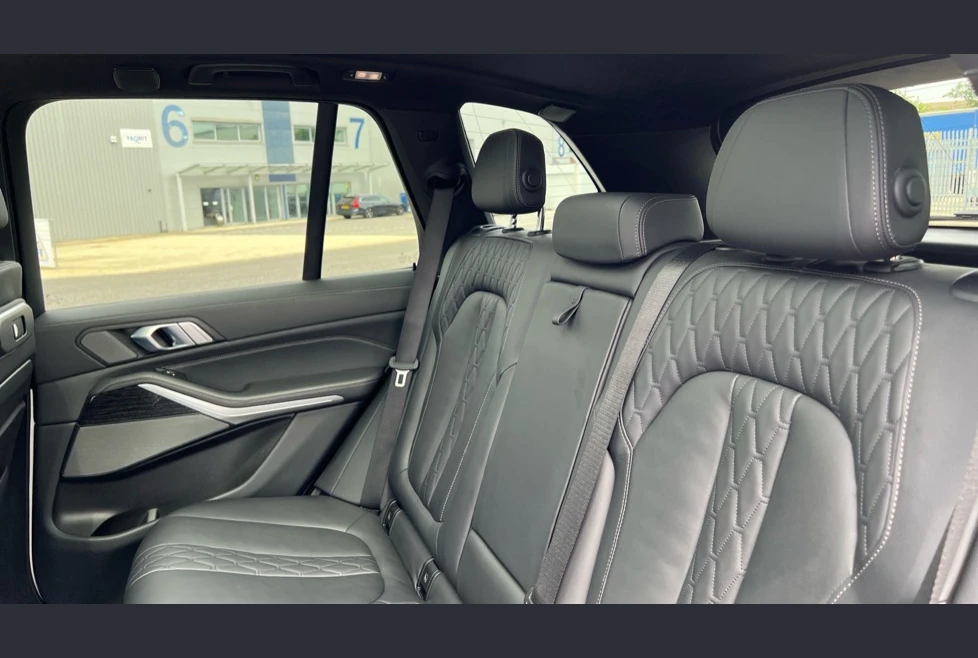 BMW X5, photo 6 of 6