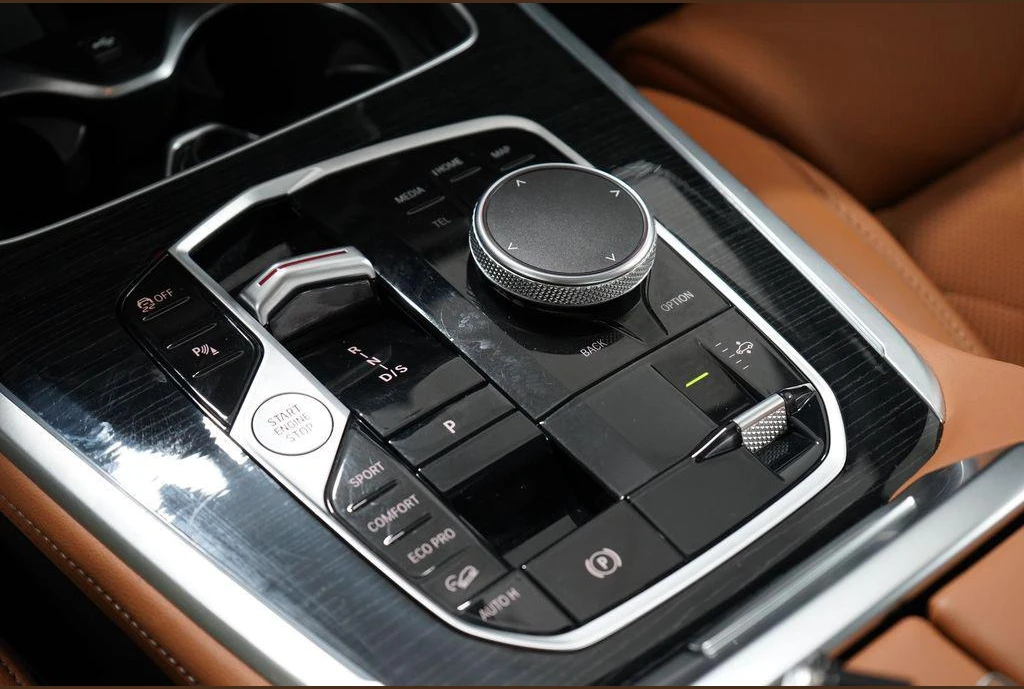 BMW X7, photo 6 of 6