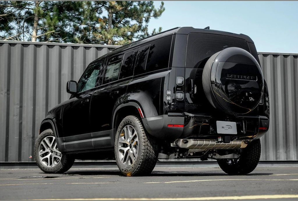 Defender 110, photo 2 of 6