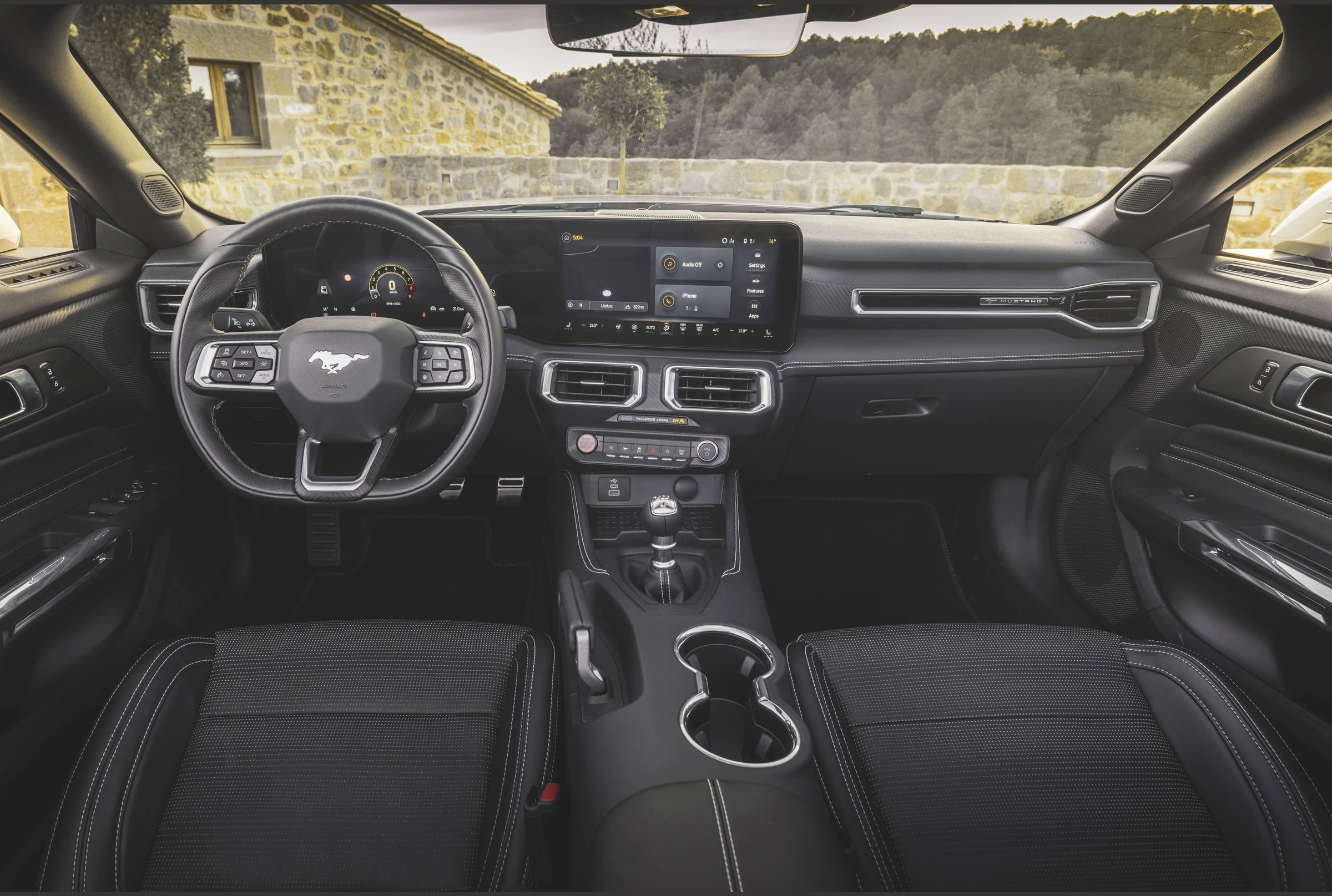 Ford Mustang, photo 4 of 6