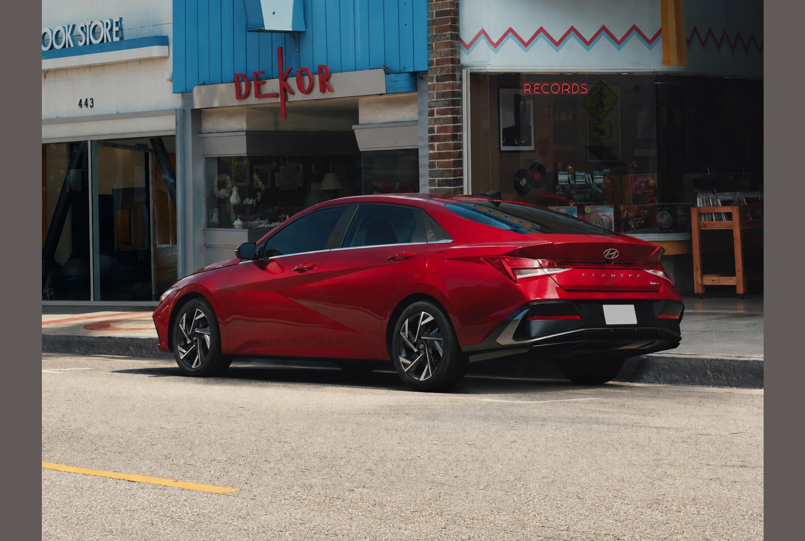 Hyundai Elantra, photo 3 of 6