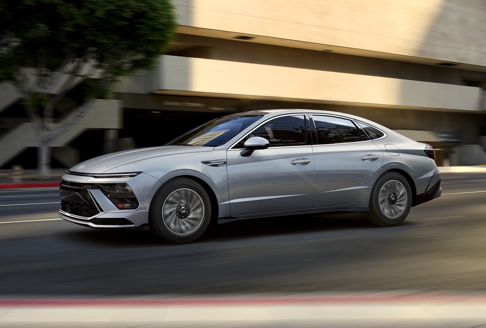 Hyundai Sonata, photo 3 of 6
