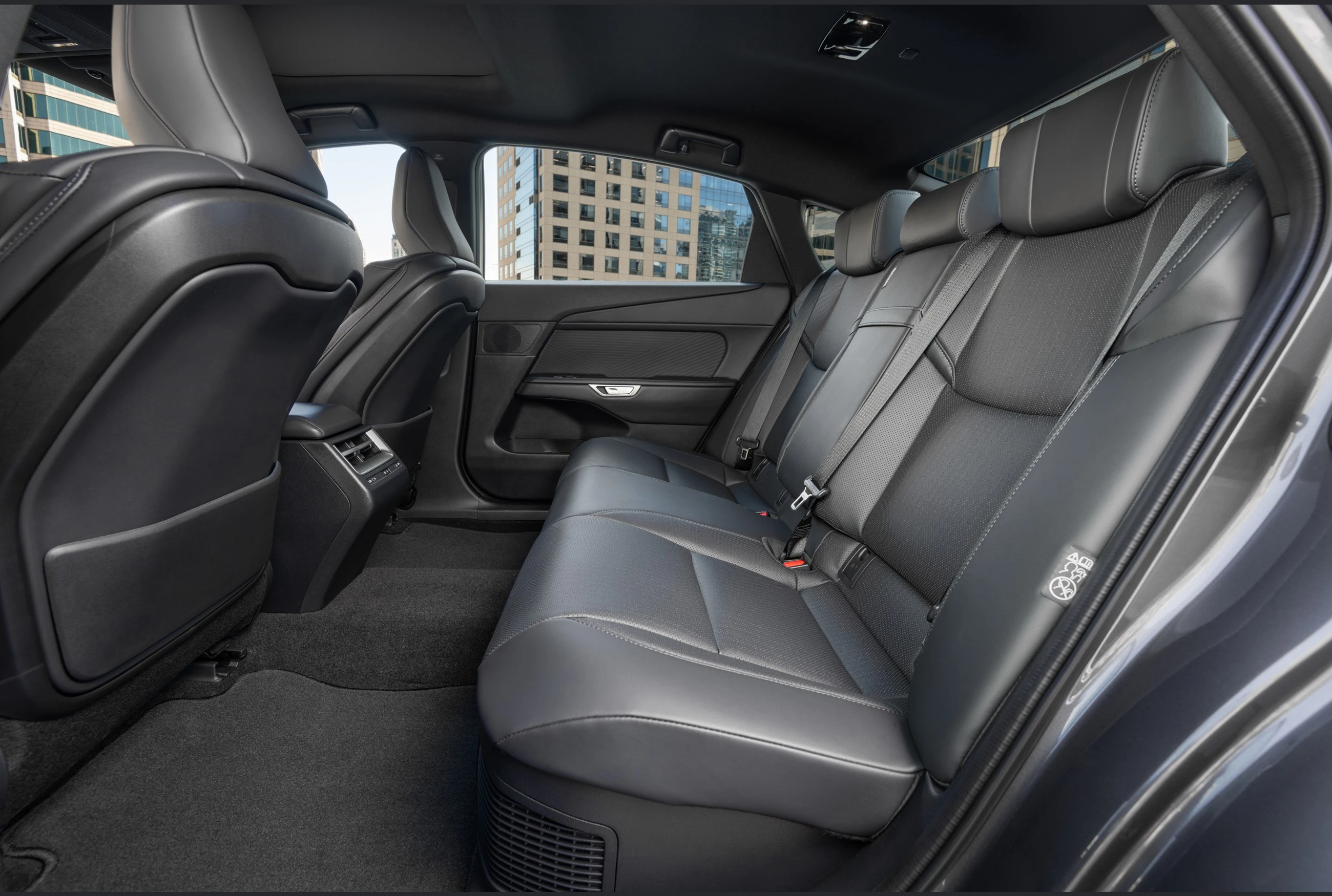 Lexus ES, photo 6 of 6