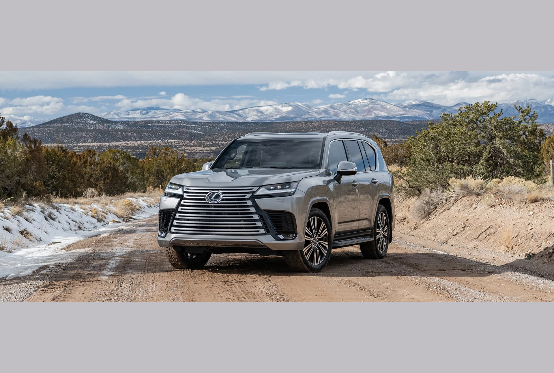 Lexus LX, photo 2 of 6