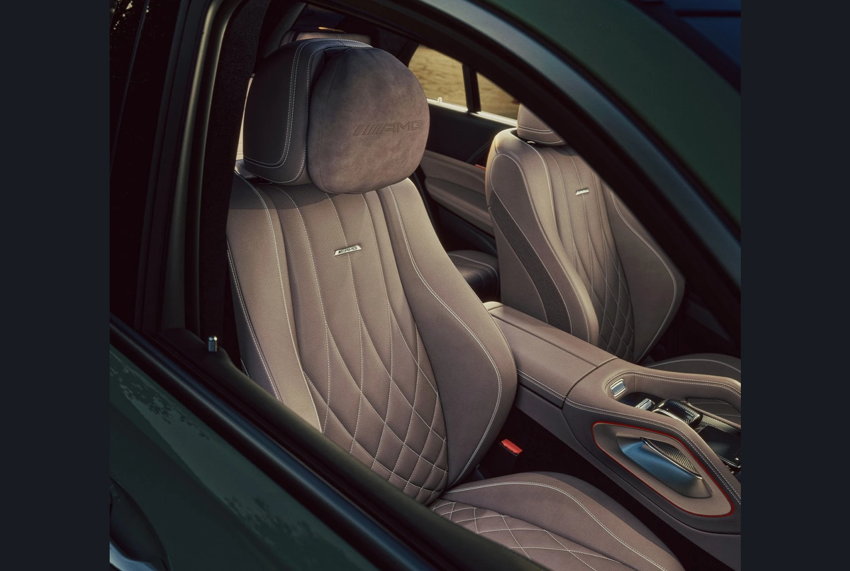 Mercedes-Benz GLE SUV, photo 5 of 6