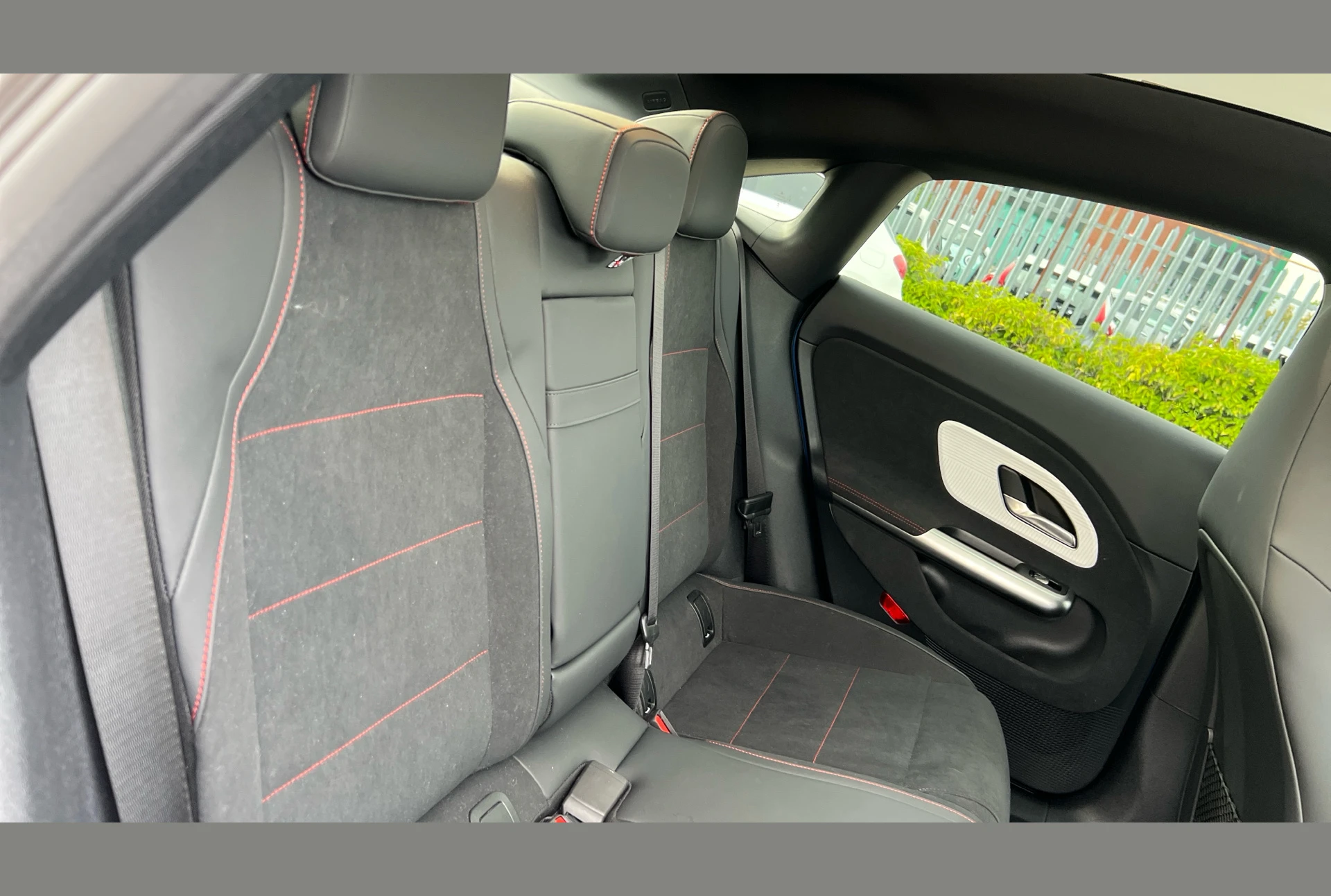Mercedes-Benz CLA, photo 6 of 6