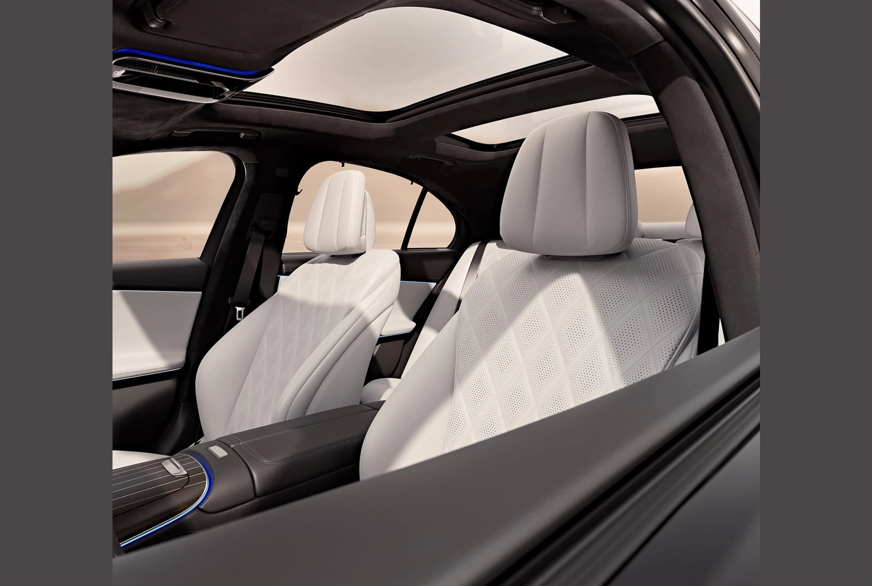 Mercedes-Benz E-Class, photo 4 of 6