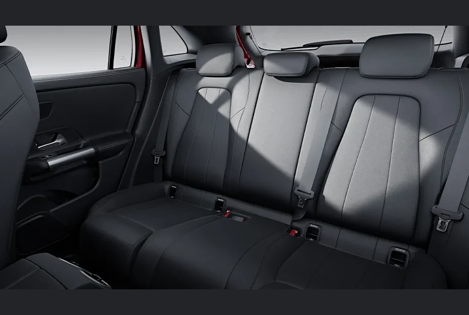 Mercedes-Benz GLA SUV, photo 5 of 6
