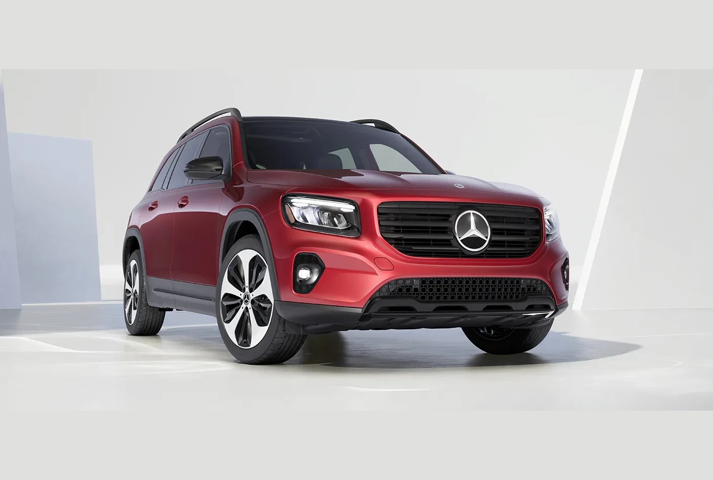 Mercedes-Benz GLB SUV, photo 3 of 6