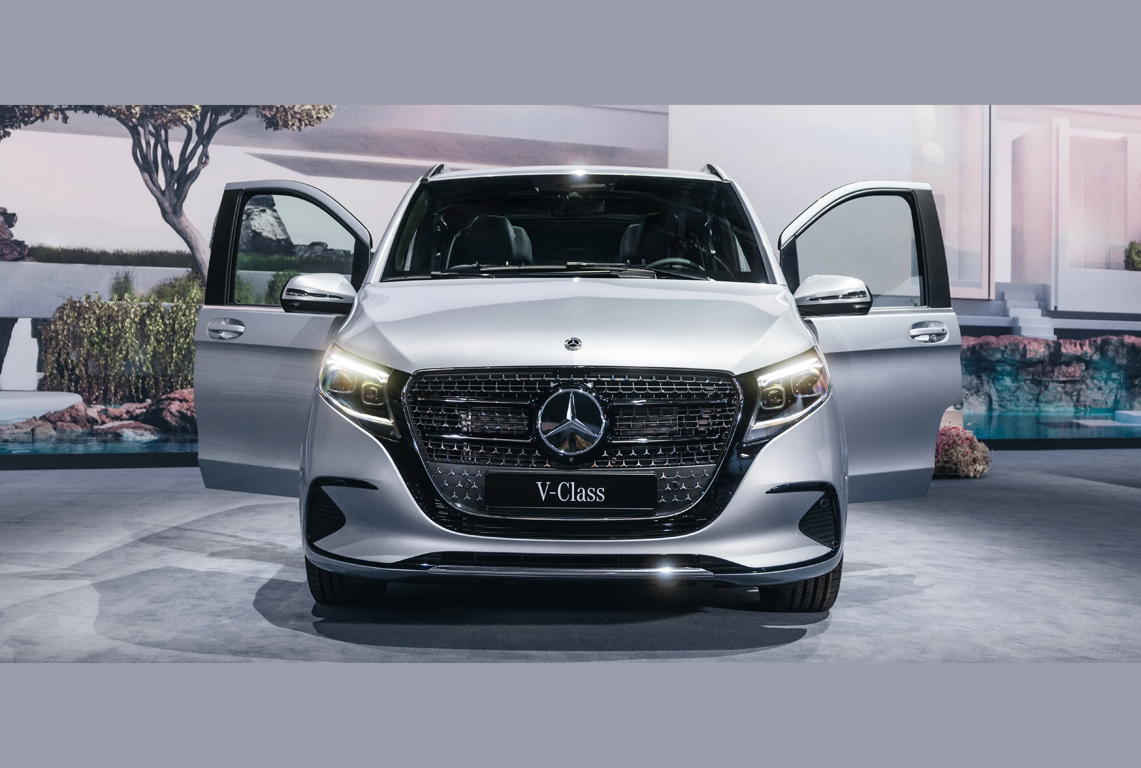 Mercedes-Benz V-Class, photo 2 of 6