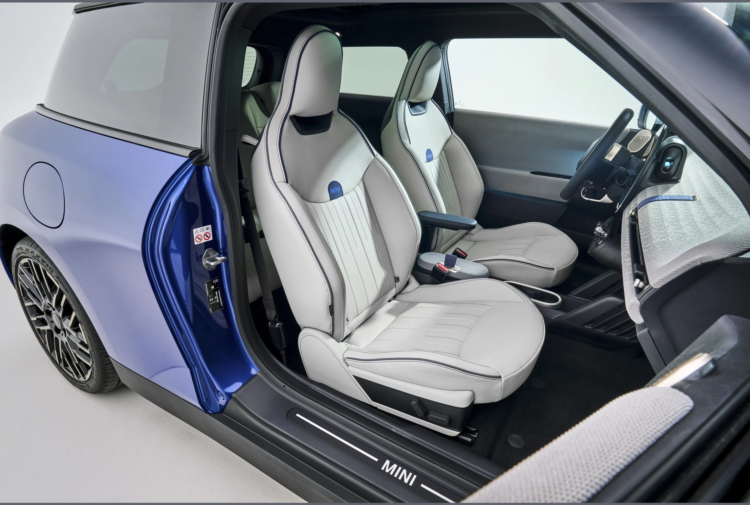 Mini Cooper SE, photo 6 of 6