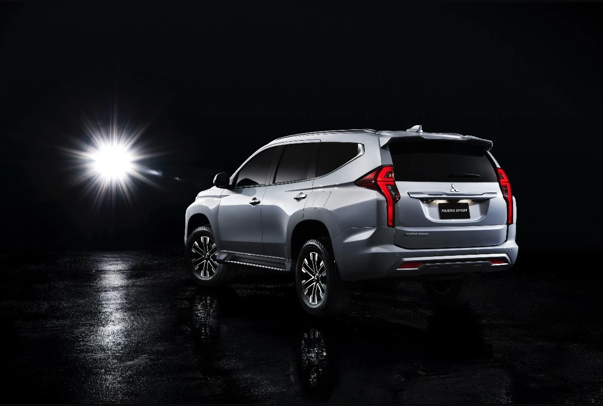 Mitsubishi Pajero Sport, photo 2 of 6