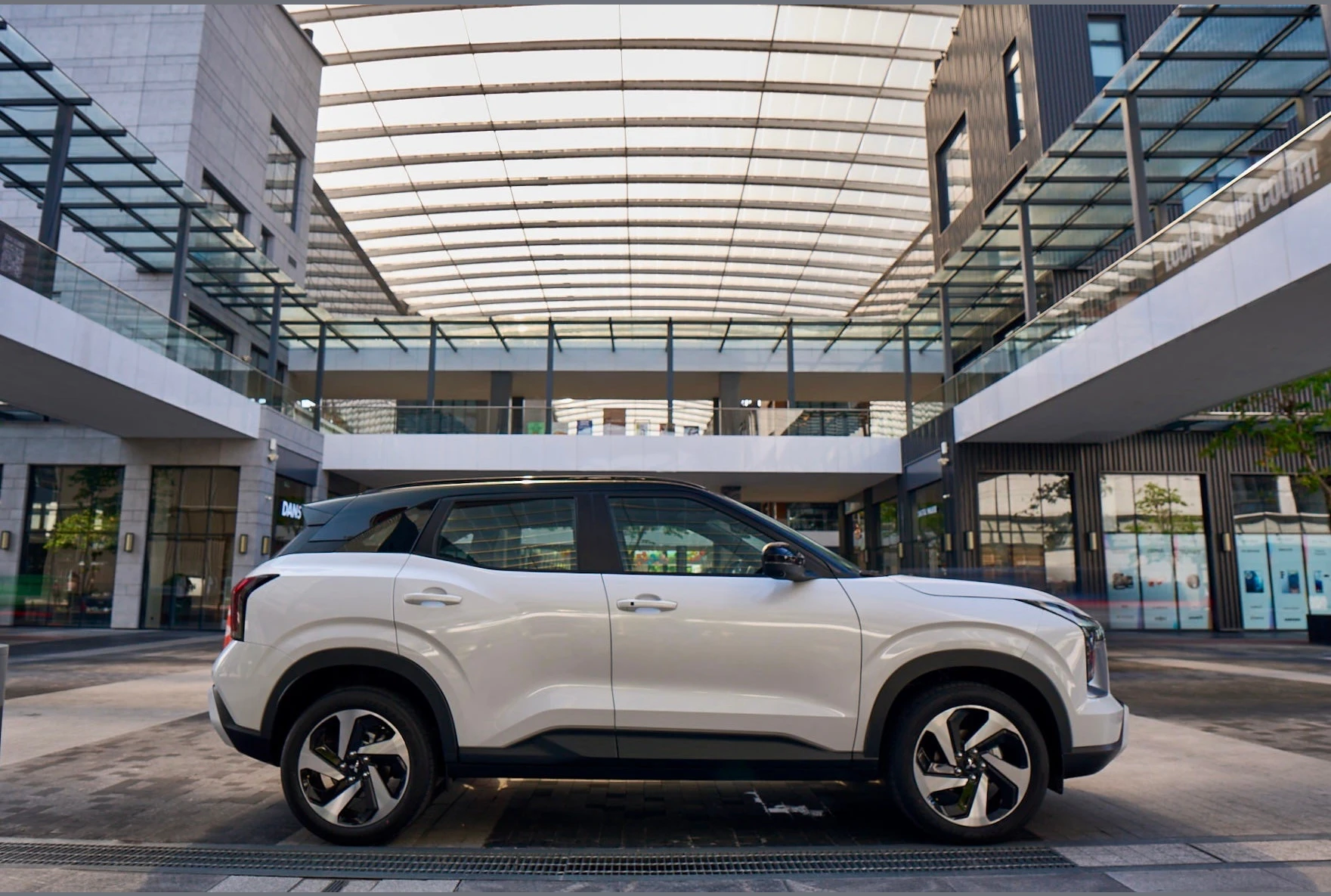 Mitsubishi XForce, photo 3 of 6