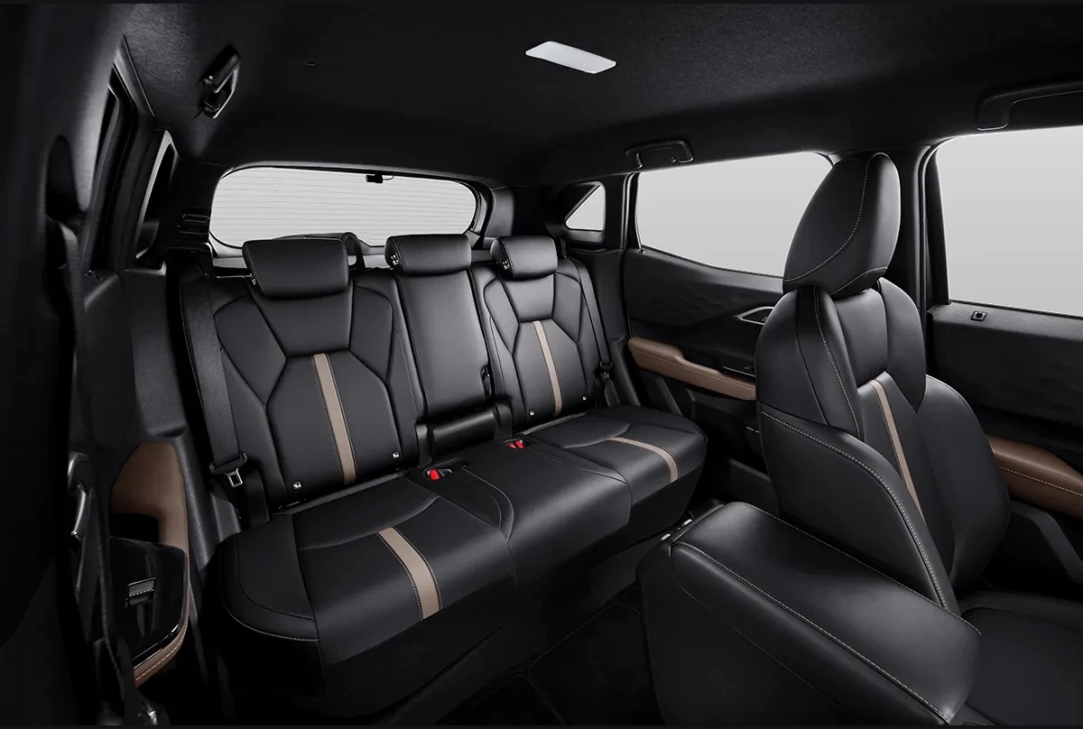 Mitsubishi XForce, photo 6 of 6