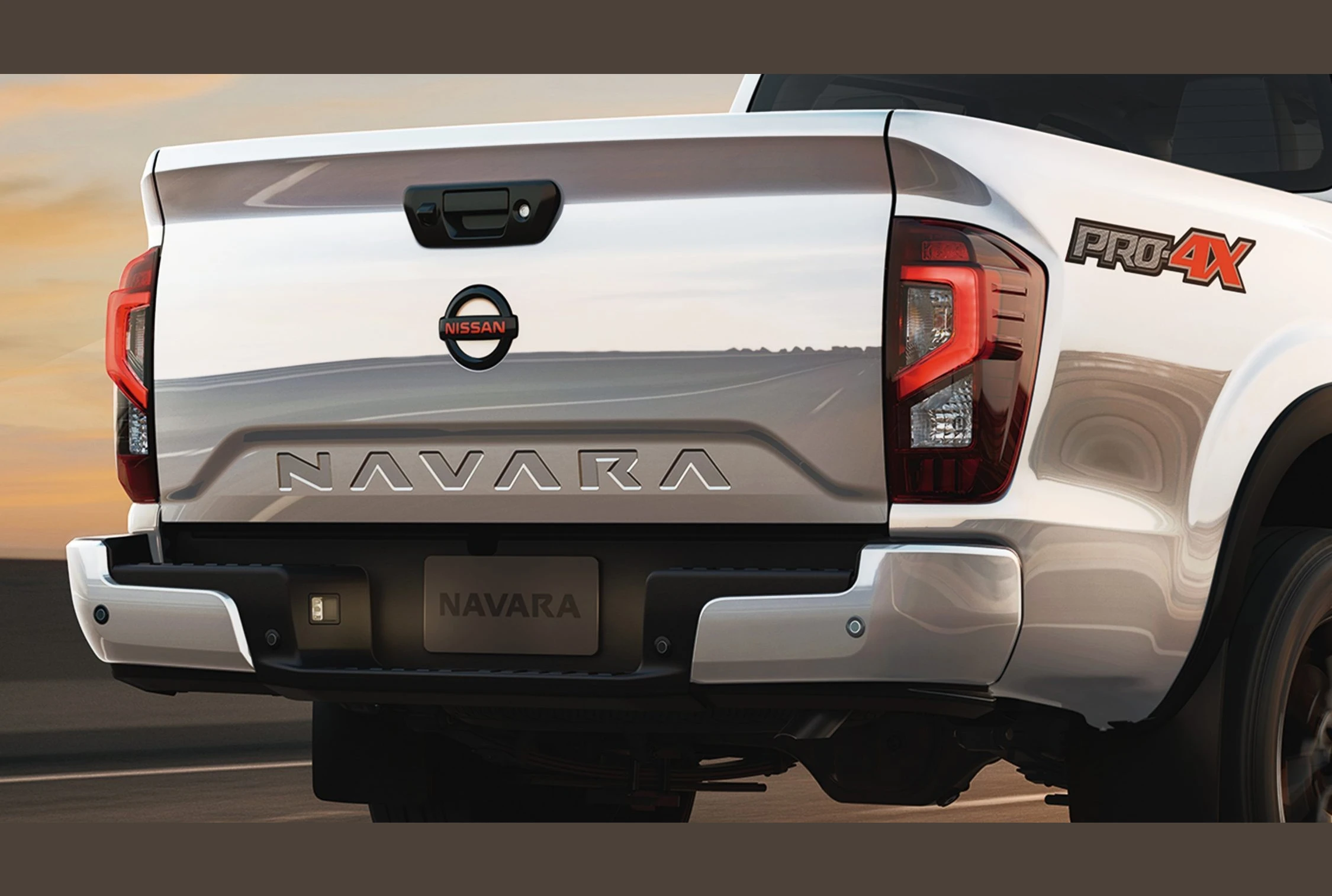 Nissan Navara, photo 2 of 6