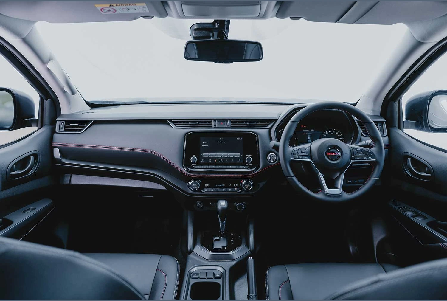 Nissan Navara, photo 4 of 6