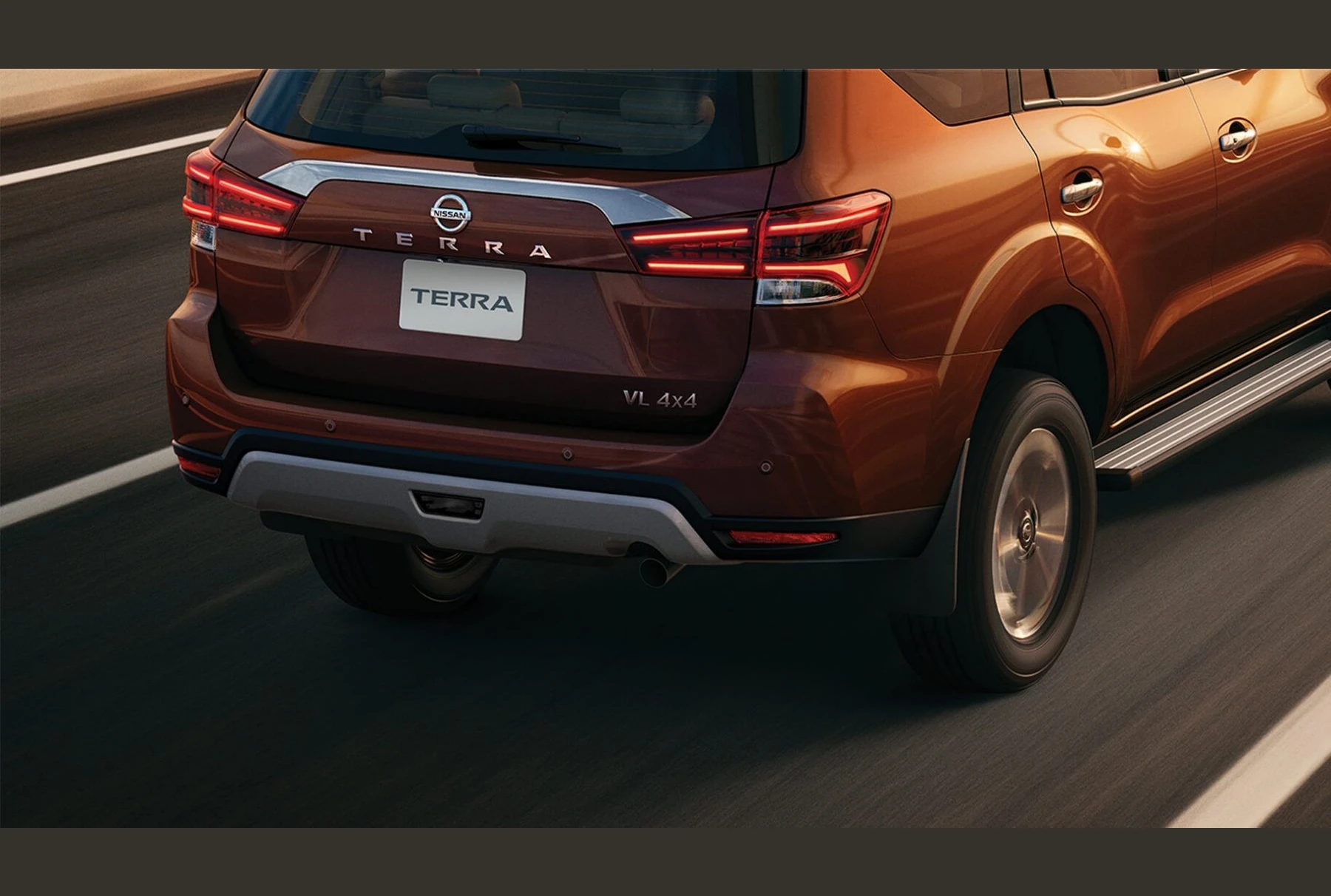 Nissan Terra, photo 2 of 6