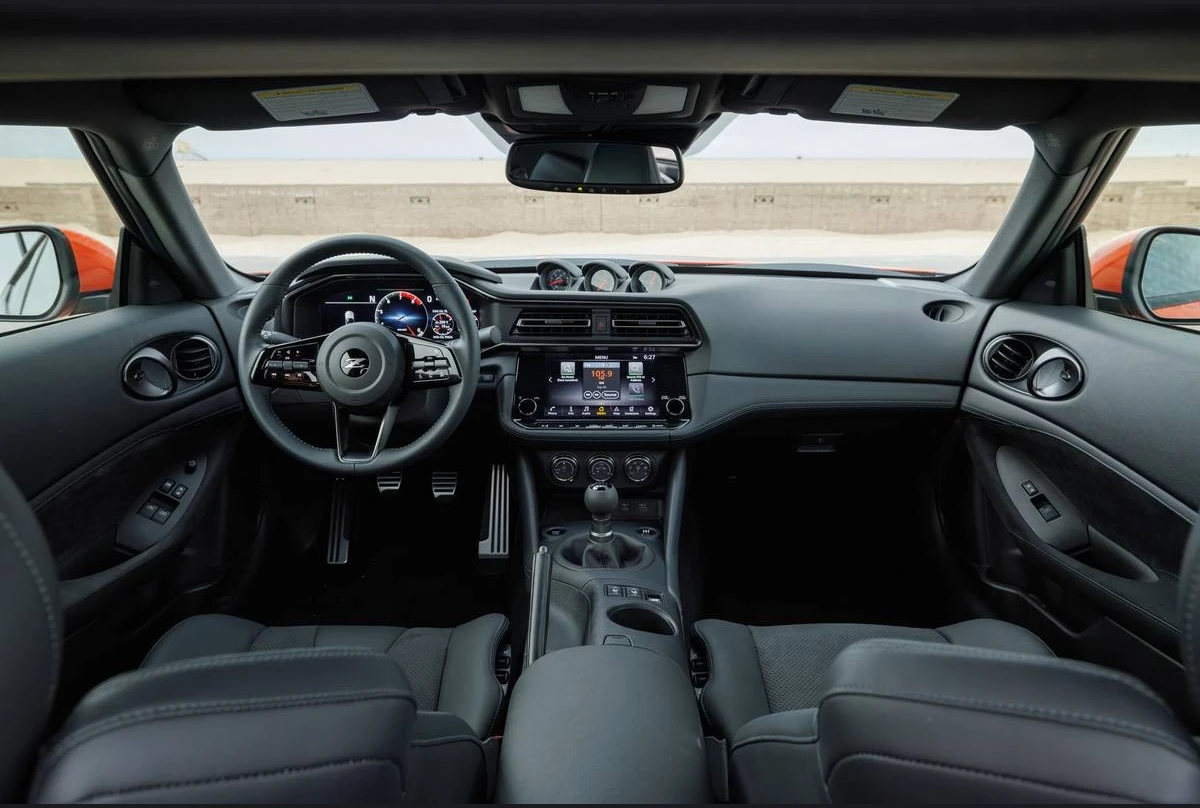 Nissan Z (400z), photo 6 of 6