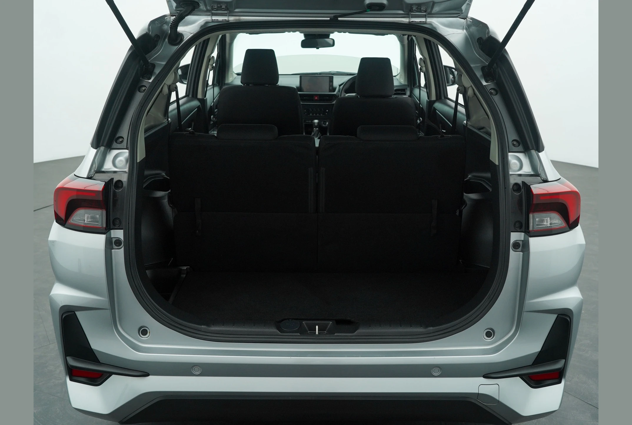 Perodua Alza, photo 6 of 6