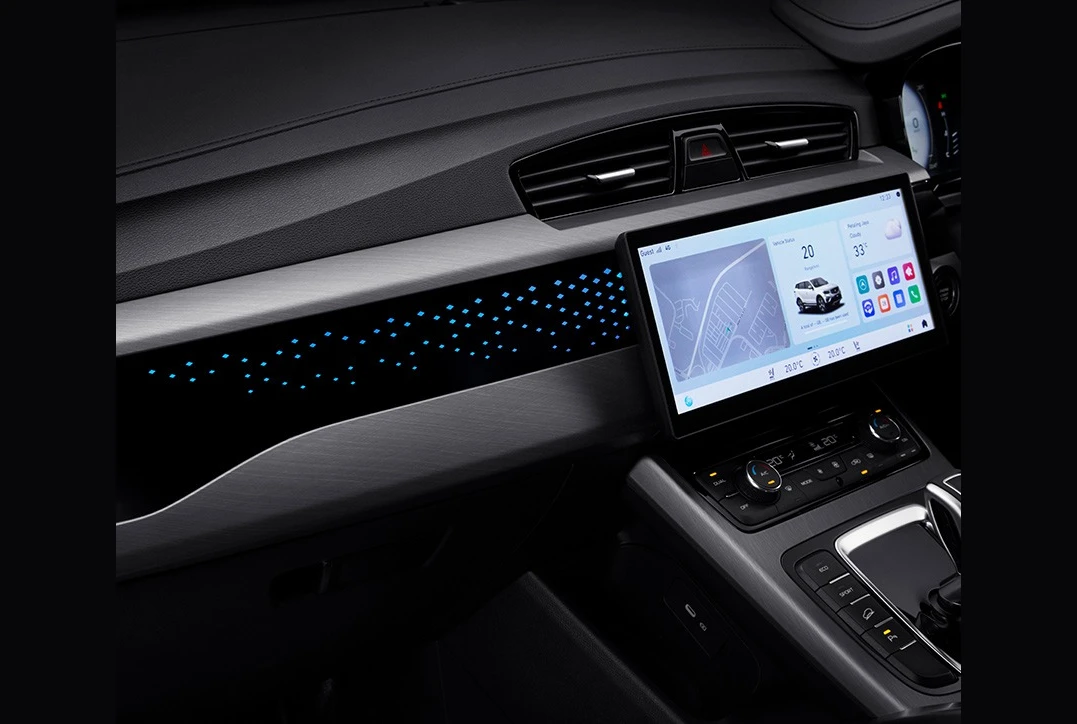 Proton X70, photo 4 of 6