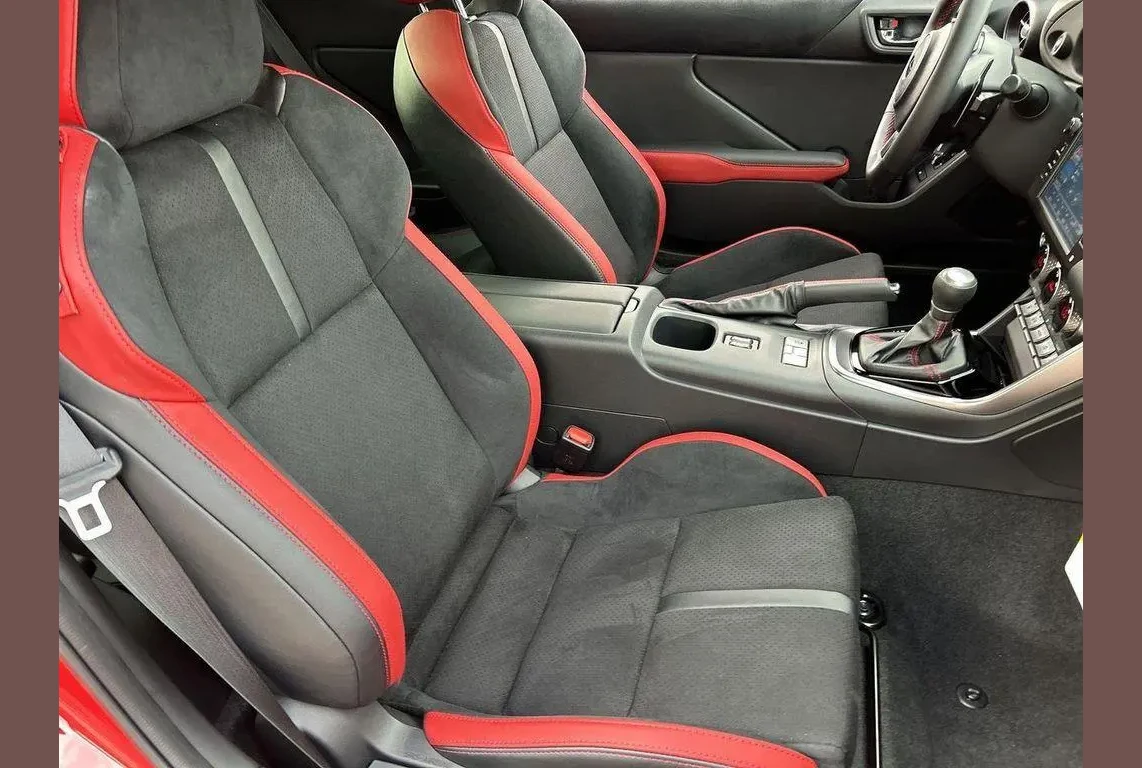 Subaru BRZ, photo 5 of 6