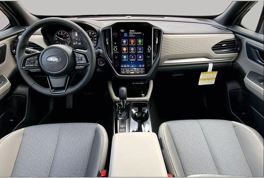 Subaru Forester, photo 4 of 6