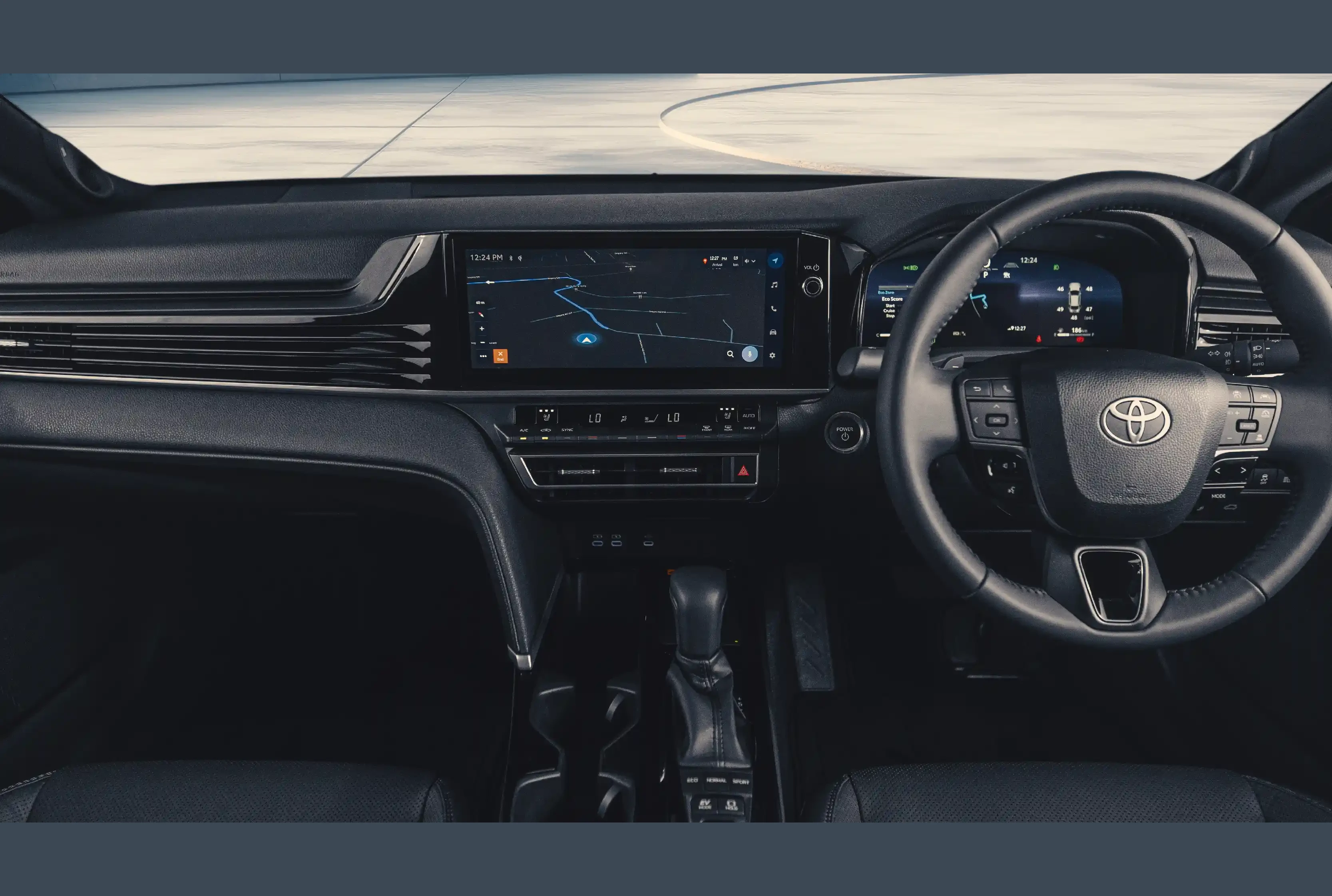 Toyota Camry HEV, photo 4 of 6