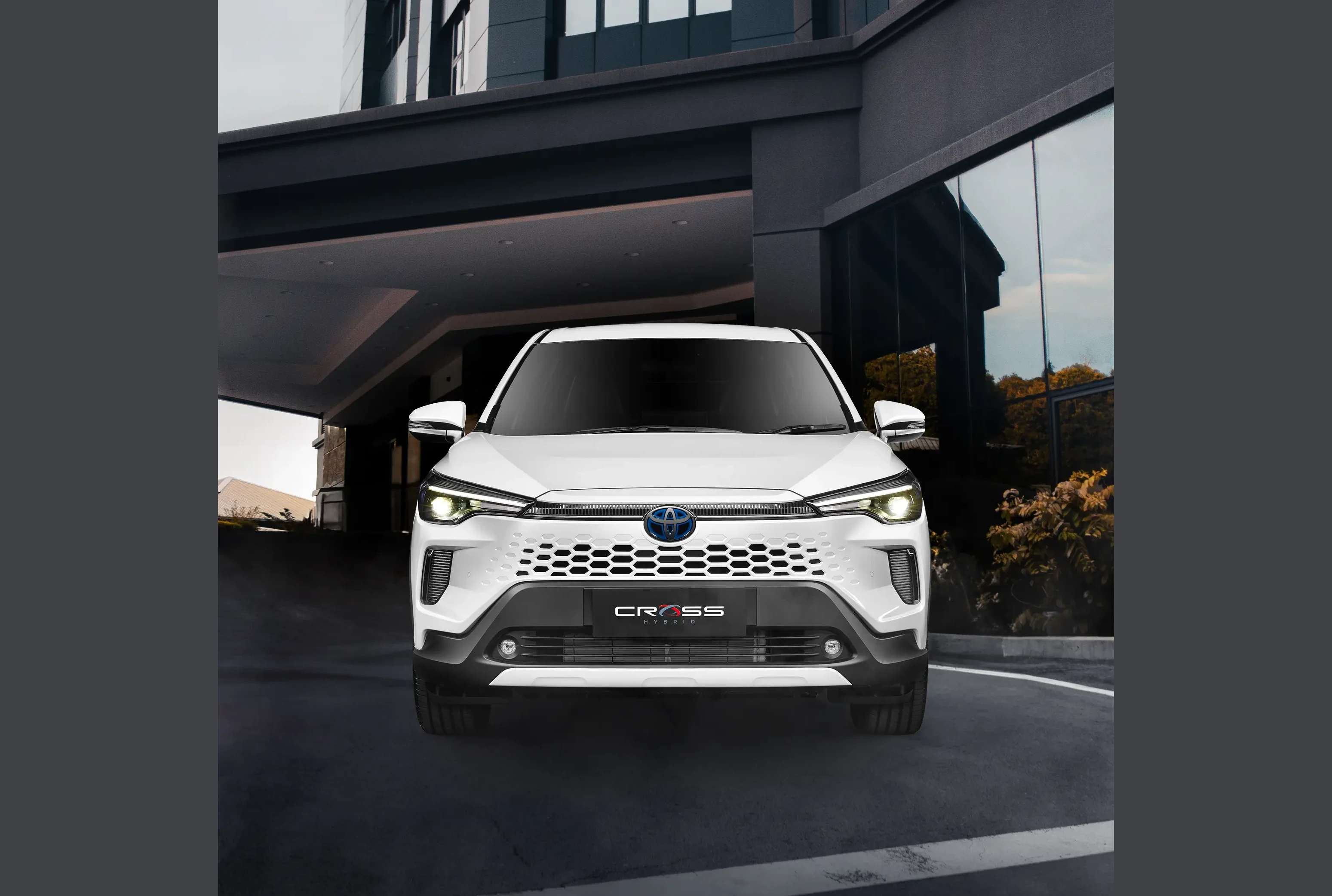 Toyota Corolla Cross Hybrid, photo 4 of 8