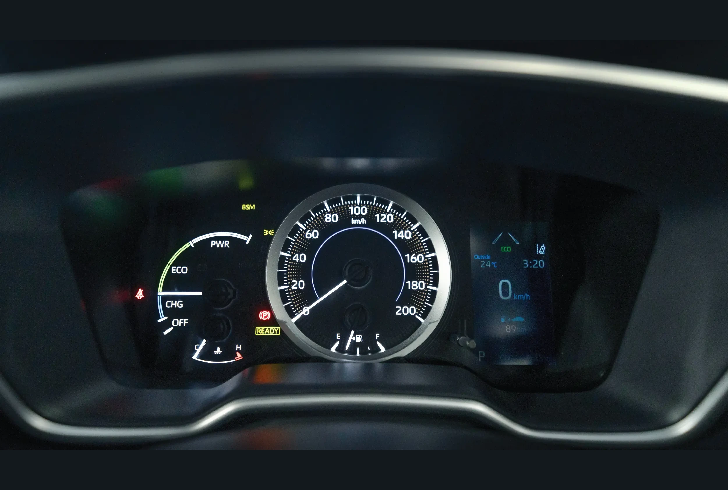 Toyota Corolla Cross Hybrid, photo 6 of 8