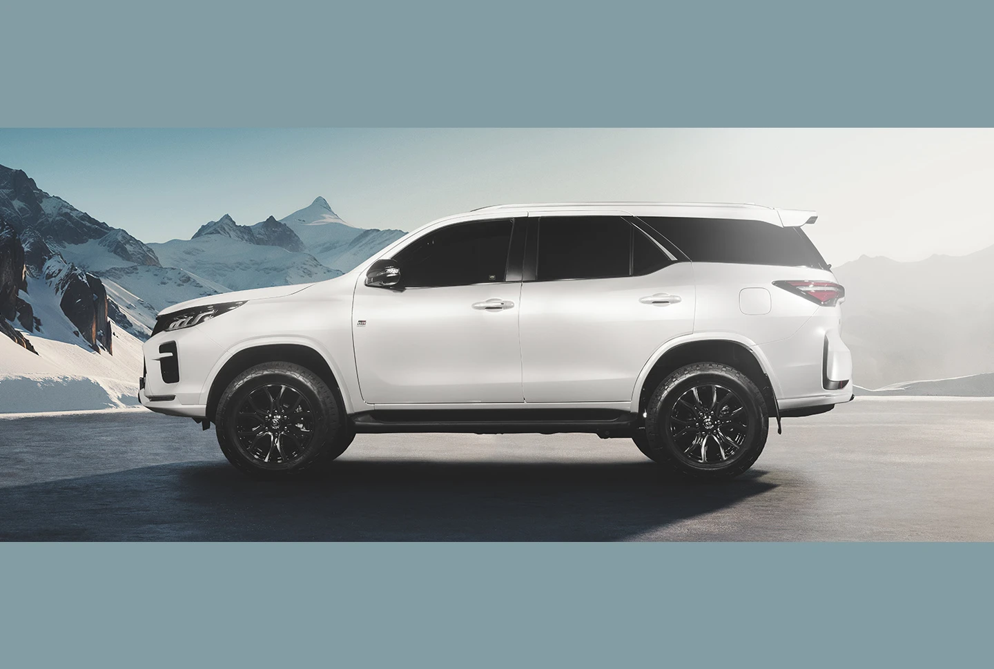 Toyota Fortuner, photo 3 of 6