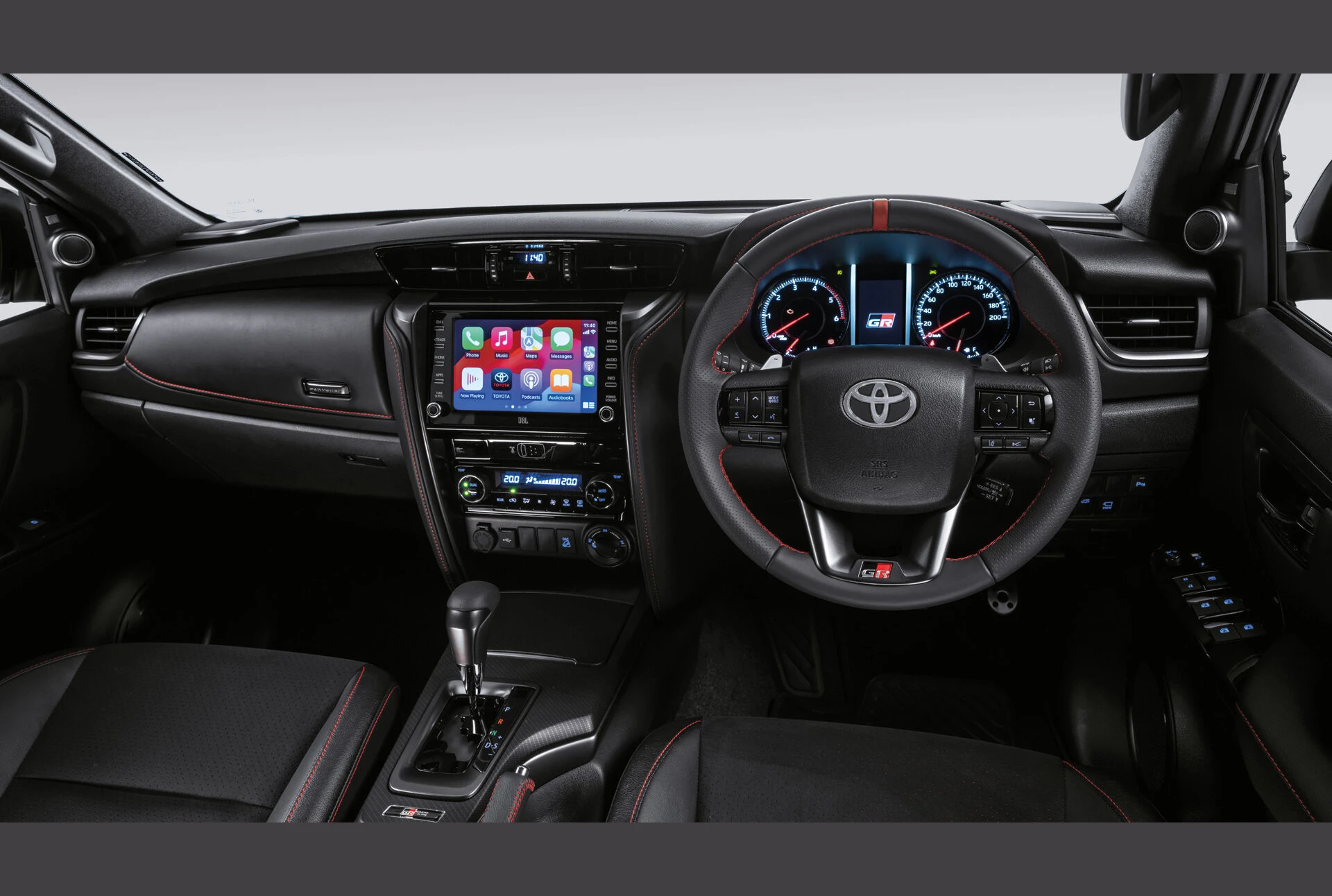 Toyota Fortuner, photo 4 of 6
