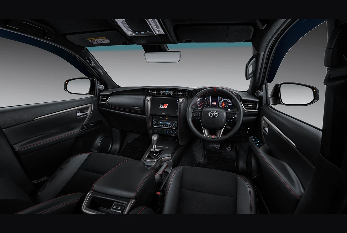 Toyota Fortuner, photo 5 of 6