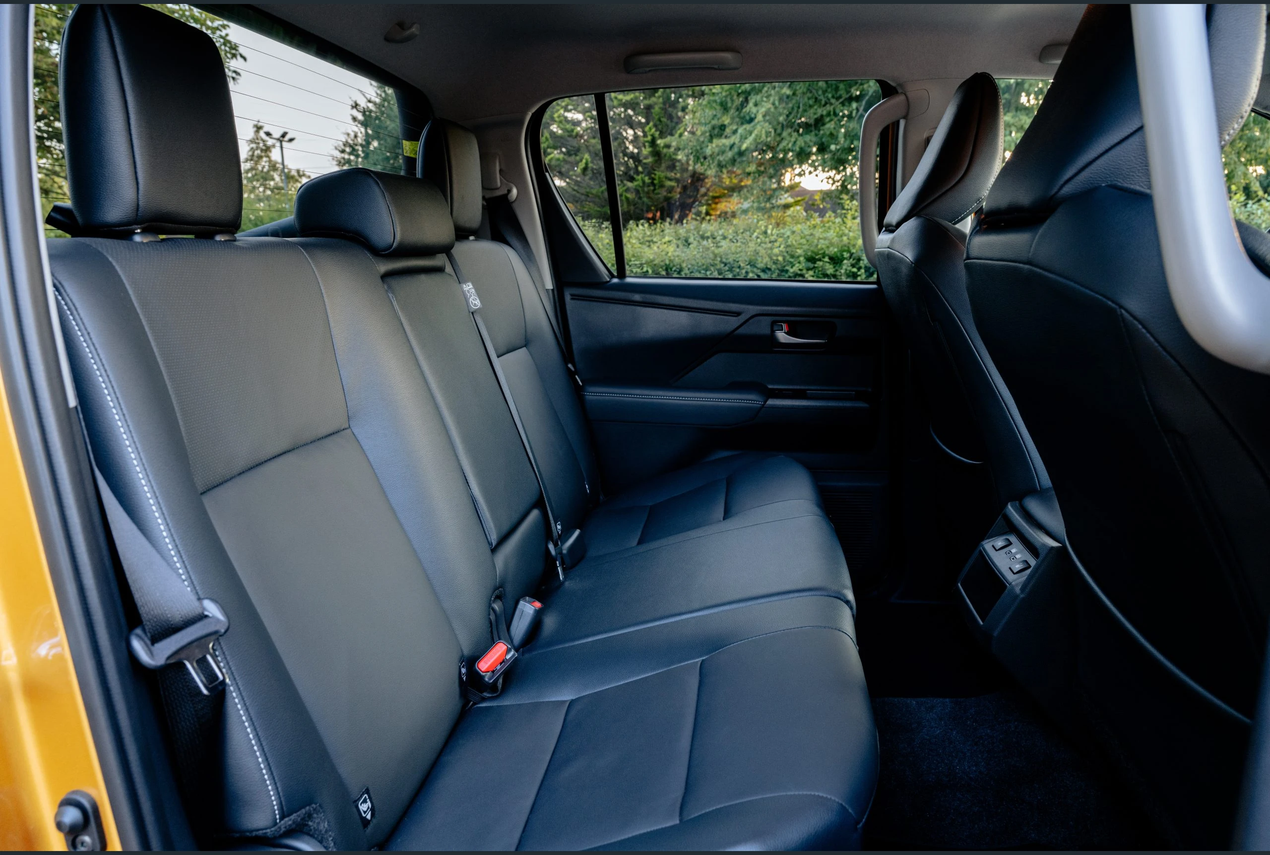 Toyota Hilux, photo 6 of 6