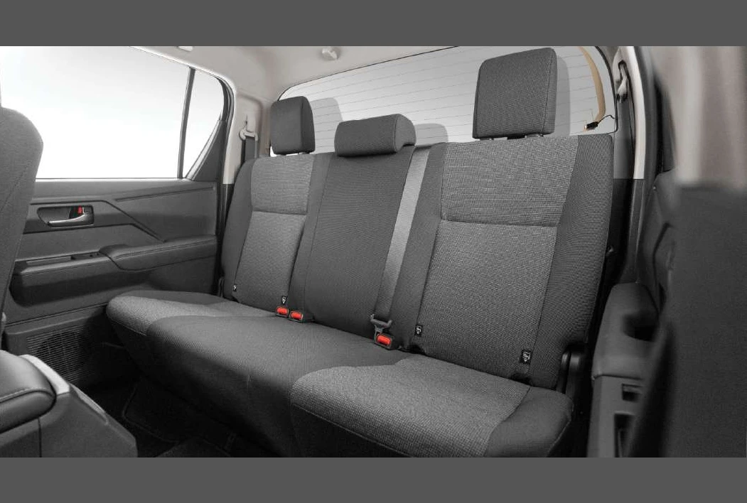 Toyota Hilux, photo 6 of 6