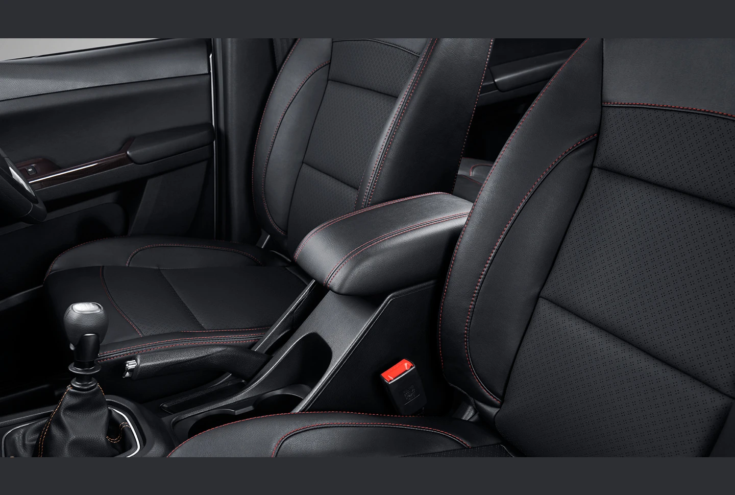 Wuling Confero S, photo 5 of 6